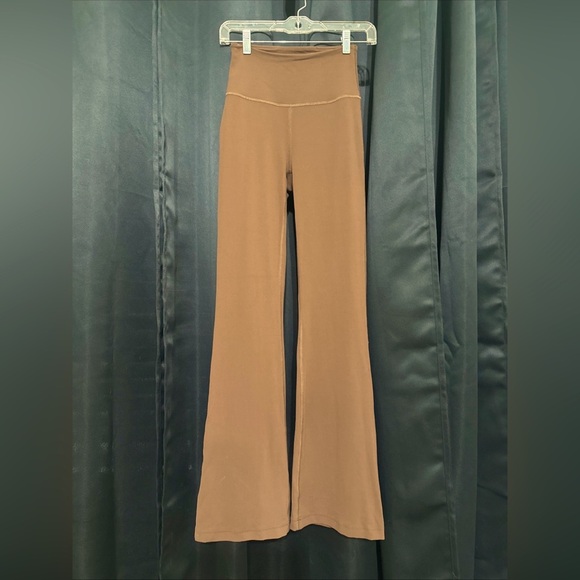 Lululemon Groove Flared Leggings - Picture 1 of 7